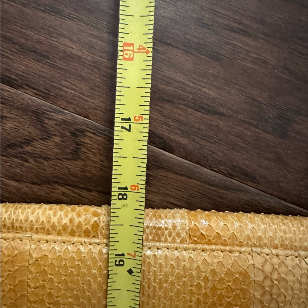 Vintage Snakeskin Purse - Picture 15 of 16